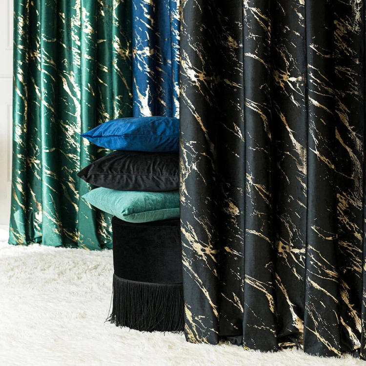 MARMA Zasłona gotowa na taśmie, szerokość 140cm x wysokość 250cm, kolor 111 czarny ze złotym nadrukiem na VELVI TD0033/ZGT/111/140250/1