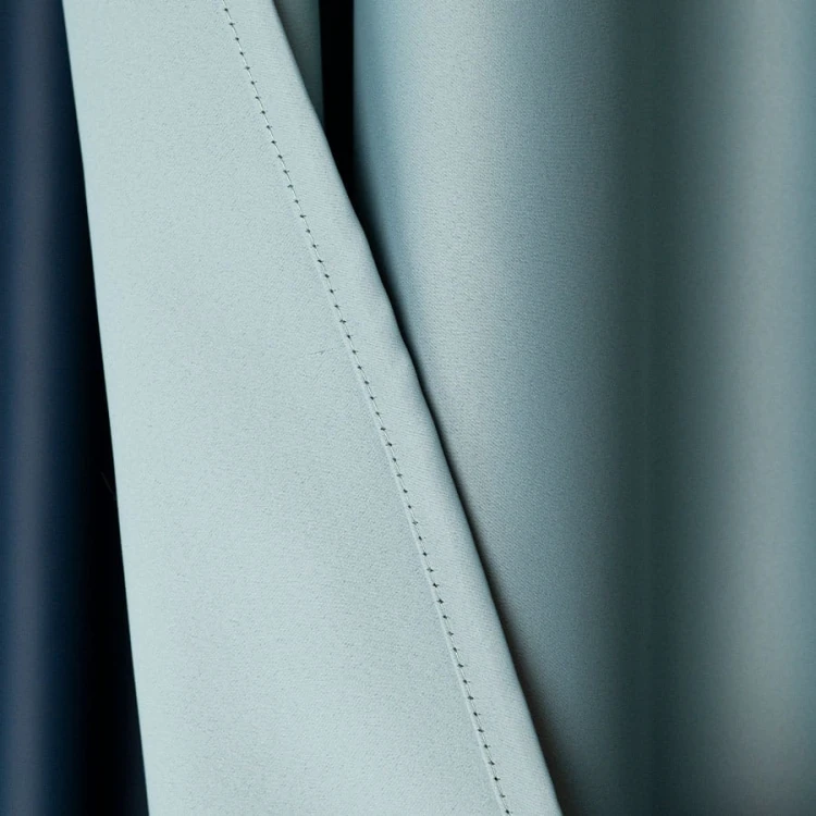 DONA Zasłona gotowa typu blackout na przelotkach, szerokość 140cm x wysokość 250cm, kolor 227 szałwiowy zielony TD0015/ZGP/227/140250/1