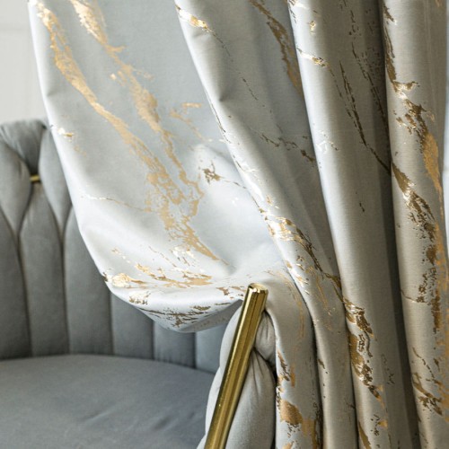 MARMA Zasłona gotowa na przelotkach, szerokość 140cm x wysokość 250cm, kolor 021 pastelowy szary ze złotym nadrukiem na VELVI TD0033/ZGP/021/140250/1