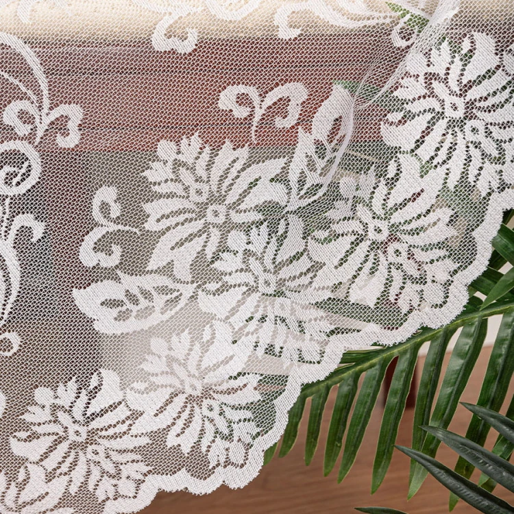 Firanka żakardowa ze wzorem po całości, wysokość 230cm, kolor  biały