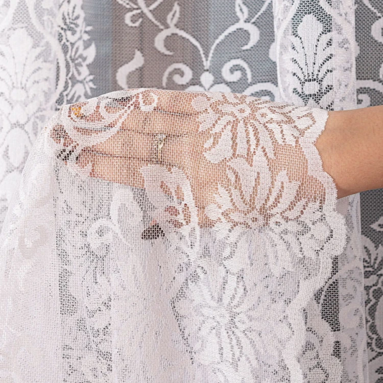 Firanka żakardowa ze wzorem po całości, wysokość 230cm, kolor  biały