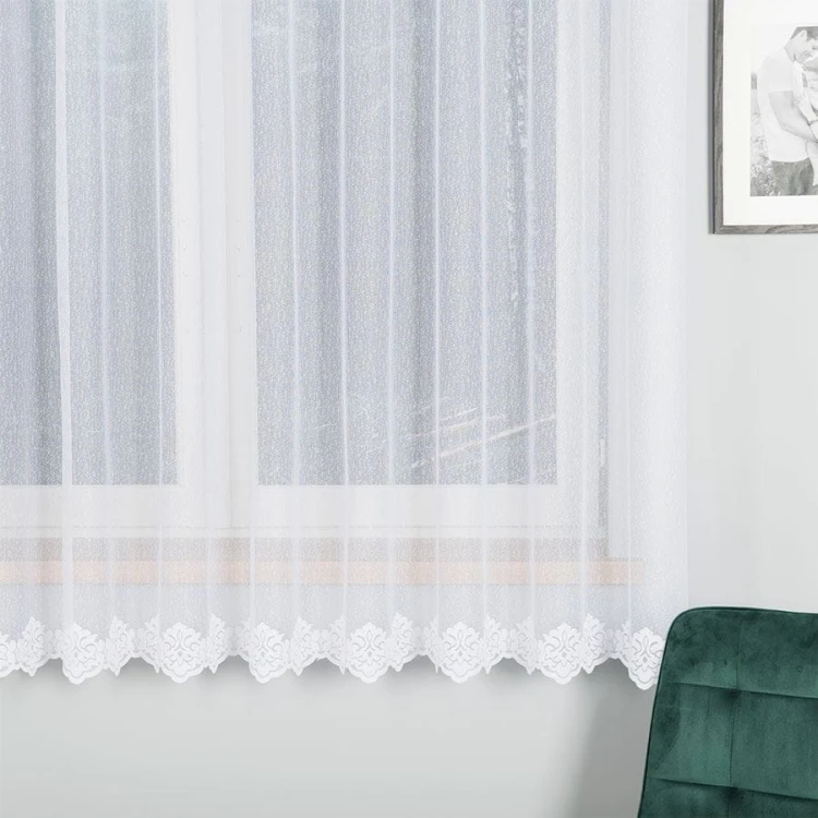 Firanka żakardowa ze wzorem na samym dole, wysokość 180cm, kolor 001 biały 023405/000/001/000180/1