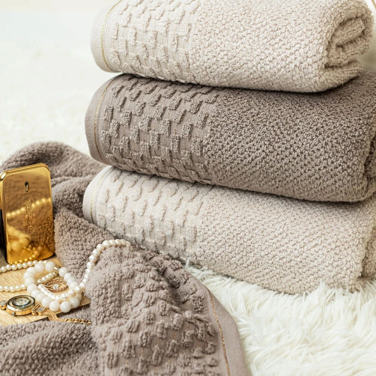 NEPTUN Ręcznik, 70x140cm, ciepły brąz