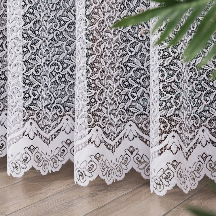 Firanka żakardowa ze wzorem po całości, wysokość 220cm, kolor 001 biały 004542/000/001/000220/1