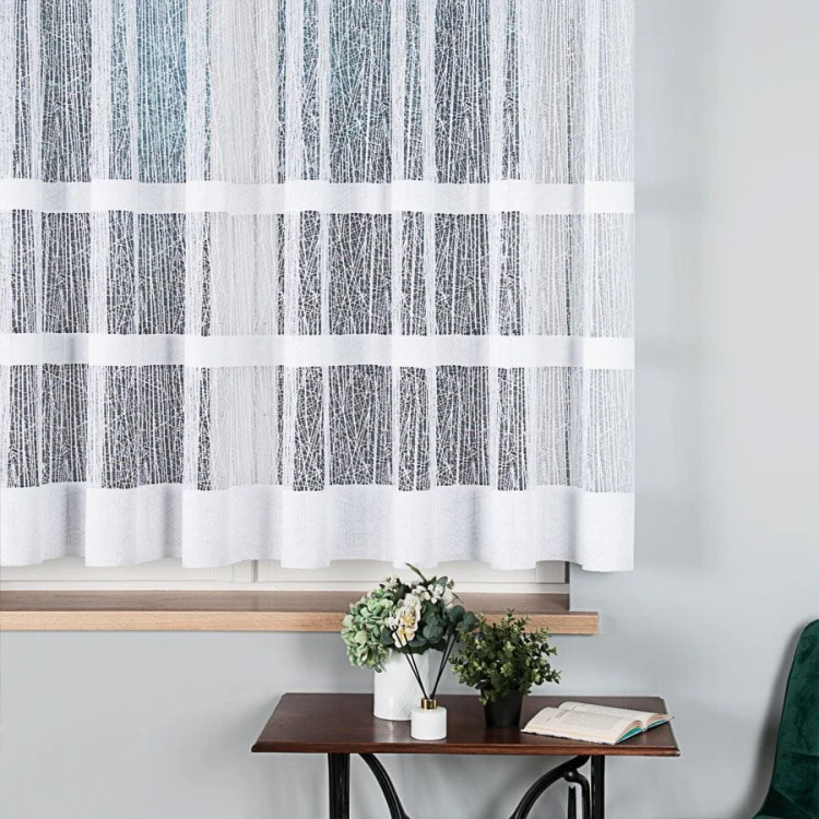 Firanka żakardowa ze wzorem pasowym, wysokość 150cm, kolor 001 biały 018352/000/001/000150/1