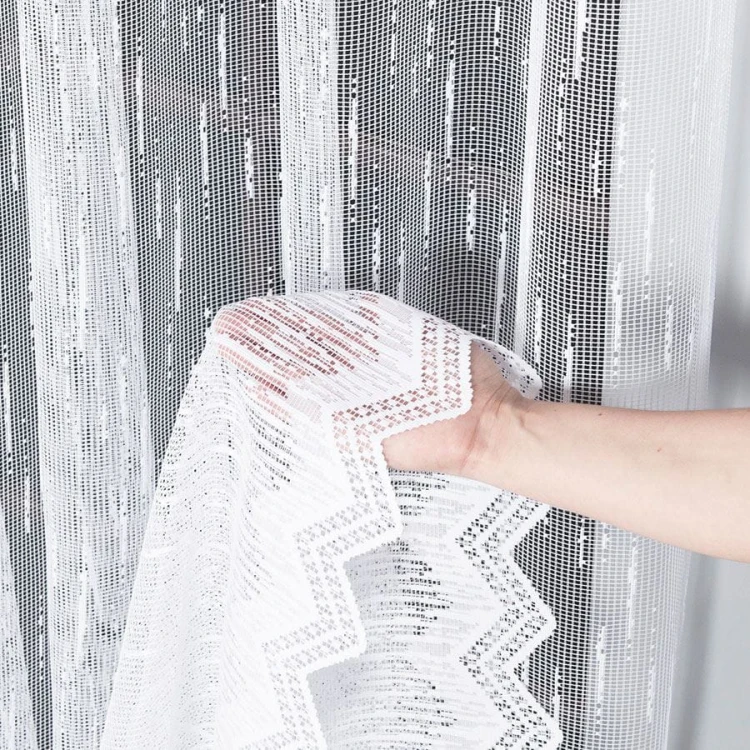 Firanka żakardowa ze wzorem po całości, wysokość 250cm, kolor 001 biały 000146/BIS/001/000250/1