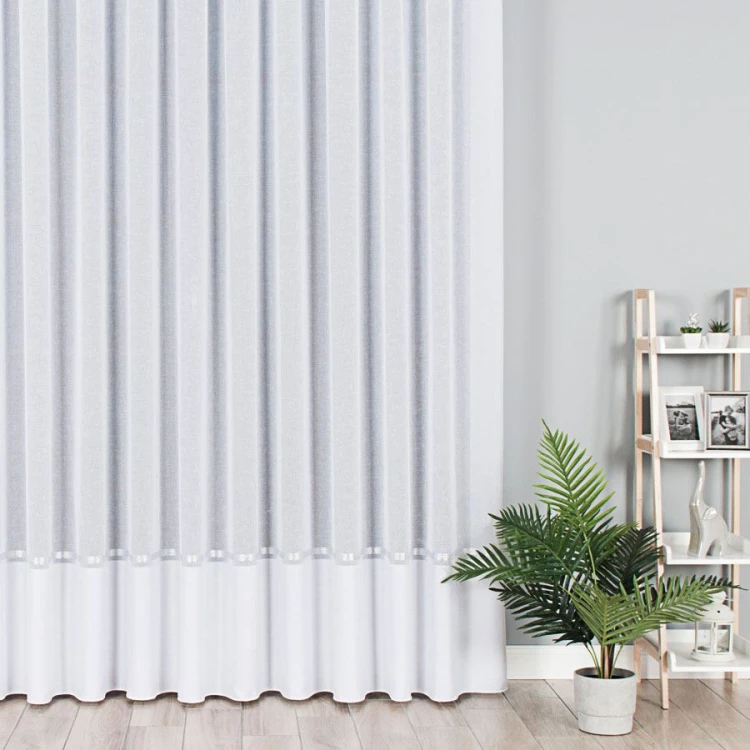 Firanka fantazyjna ze wzorem na samym dole z ołowianką, wysokość 330cm, kolor  biały ze srebrnym pasem