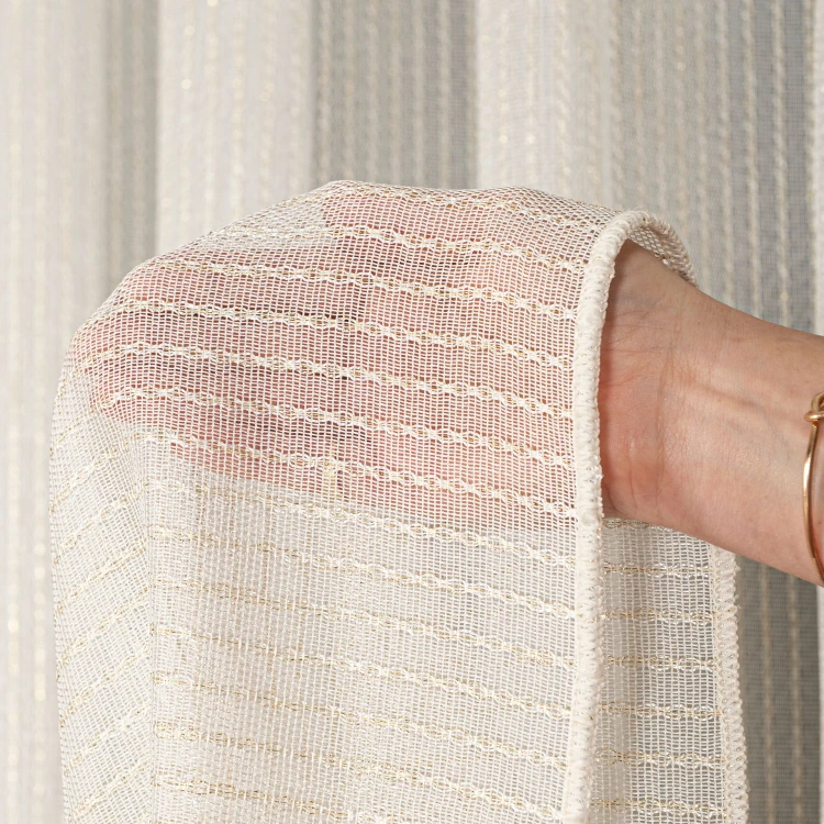 Firanka fantazyjna z ołowianką, wysokość 300cm, kolor  kremowy ze złotą nitką