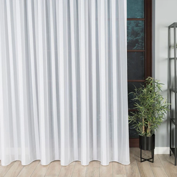 Firanka fantazyjna z ołowianką, z pionowymi pasami, wysokość 300cm, kolor biały