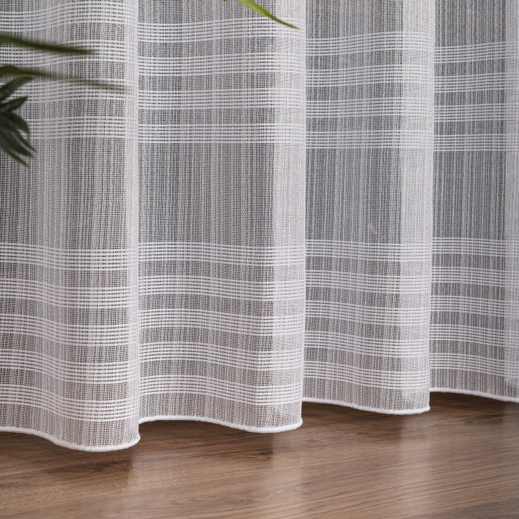 Firanka fantazyja z pasami i błyszczącą nitką, wysokość 300cm, kolor biały