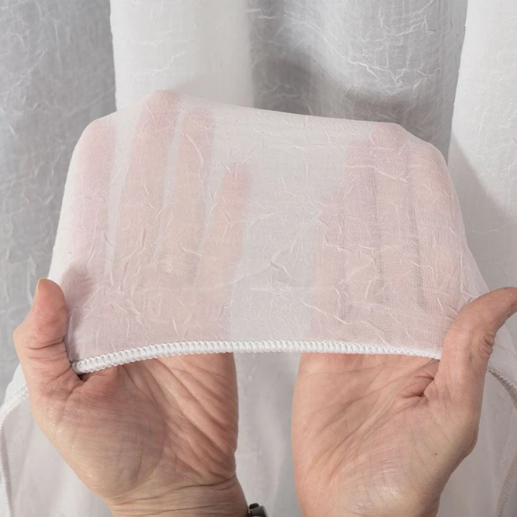 Woal kreszowany z ołowianką, wysokość 275cm, kolor biały