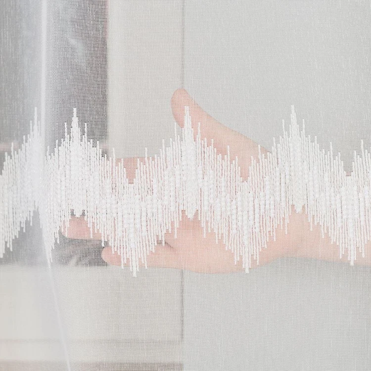 Firanka haftowana ze wzorem pasowym z ołowianką, wysokość 160cm, kolor 001 biały z błyskiem 112750/OLO/001/000160/1