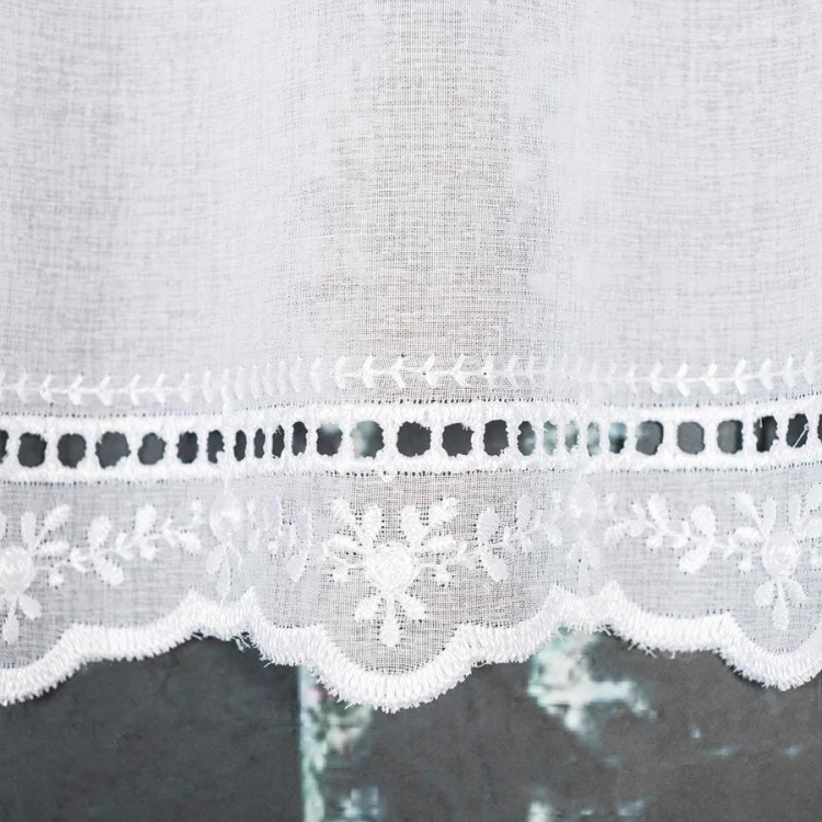 Zazdrostka haftowana ze wzorem pasowym, wysokość 90cm, kolor 001 biały 044715/000/001/000090/1