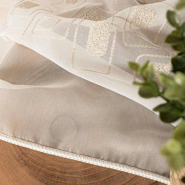 Firanka haftowana ze wzorem pasowym, wysokość 280cm, kolor 012 kremowy 224128/955/012/000280/1