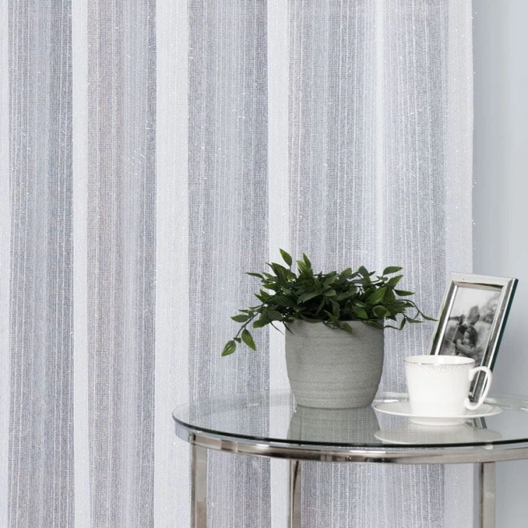 Firanka fantazyjna z ołowianką, wysokość 300cm, kolor biały