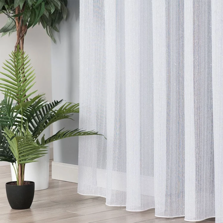 Firanka fantazyjna z ołowianką, wysokość 300cm, kolor biały