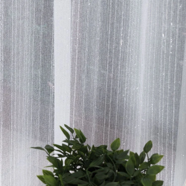 Firanka fantazyjna z ołowianką, wysokość 300cm, kolor biały