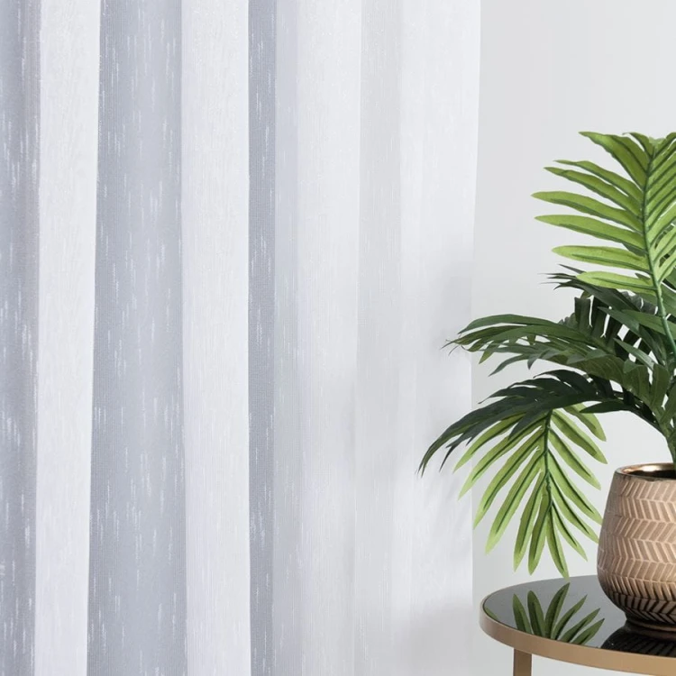 Firanka fantazyjna z ołowianką, wysokość 330cm, kolor biały