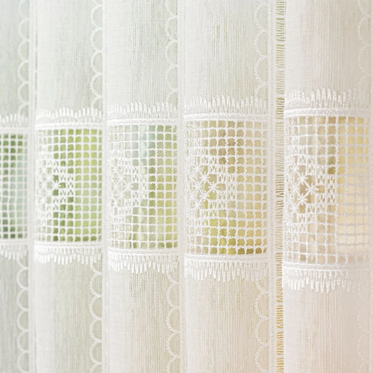 Zazdrostka haftowana panelowa na batyście, wysokość 90cm, kolor 010 naturalny 096269/388/010/000090/1