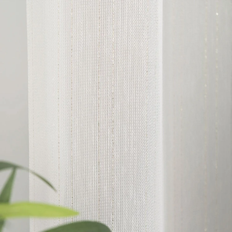 Firanka fantazyjna z ołowianką, wysokość 300cm, kolor biały ze złotą nitką