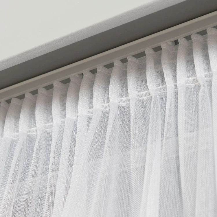 Firanka fantazyjna z ołowianką, wysokość 300cm, kolor biały z błyszczącą nitką