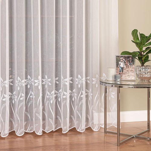 Firanka haftowana ze wzorem na samym dole, wysokość 280cm, kolor 001 biały 242779/768/001/000280/1