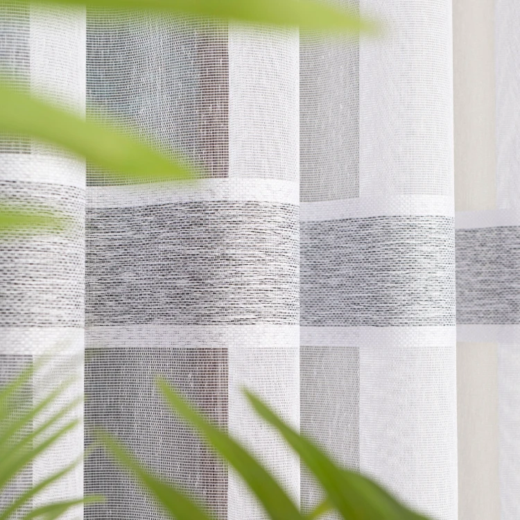 Firanka fantazyjna z ołowianką, wysokość 300cm, kolor biały z jasnoszarymi pasami