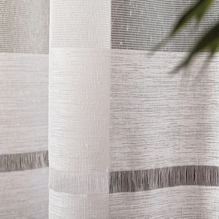 Firanka fantazyjna z ołowianką, wysokość 300cm, kolor biały