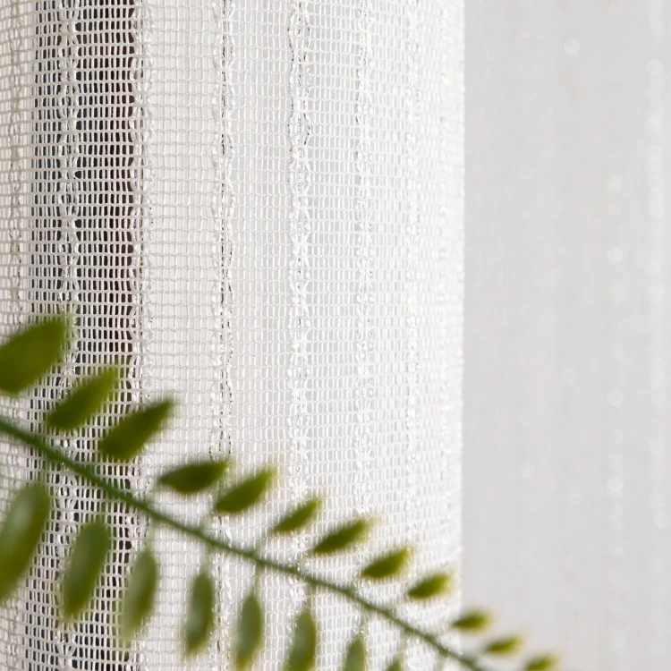 Firanka fantazyjna z ołowianką, wysokość 300cm, kolor biały ze srebrną nitką