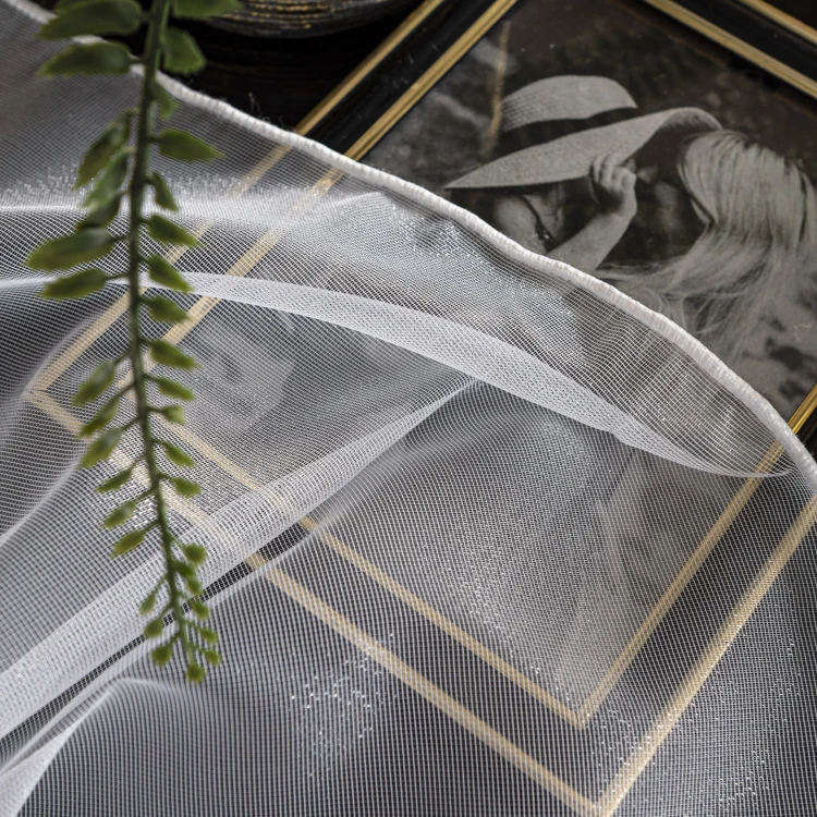 Firanka fantazyjna z ołowianką, wysokość 300cm, kolor biały