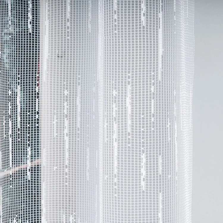 Firanka żakardowa ze wzorem po całości, wysokość 140cm, kolor biały