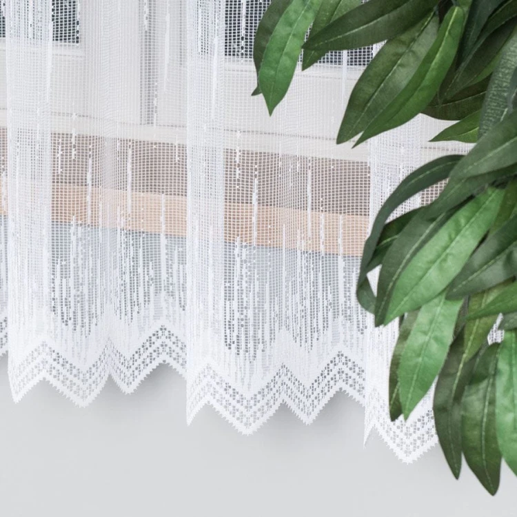 Firanka żakardowa ze wzorem po całości, wysokość 180cm, kolor biały