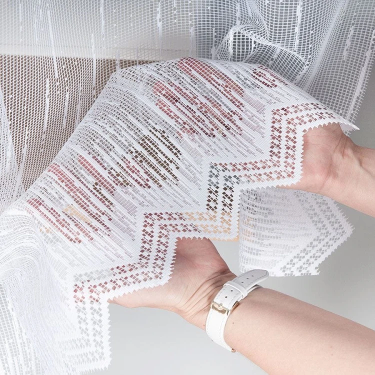 Firanka żakardowa ze wzorem po całości, wysokość 180cm, kolor biały