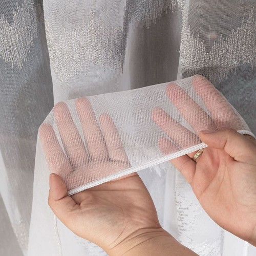 Firanka haftowana ze wzorem pasowym z ołowianką, wysokość 280cm, kolor 002 biały z szarym i srebrnym 112750/OLO/002/000280/1