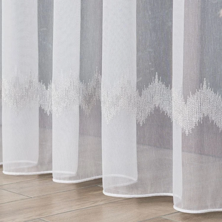 Firanka haftowana ze wzorem pasowym z ołowianką, wysokość 280cm, kolor 002 biały z szarym i srebrnym 112750/OLO/002/000280/1