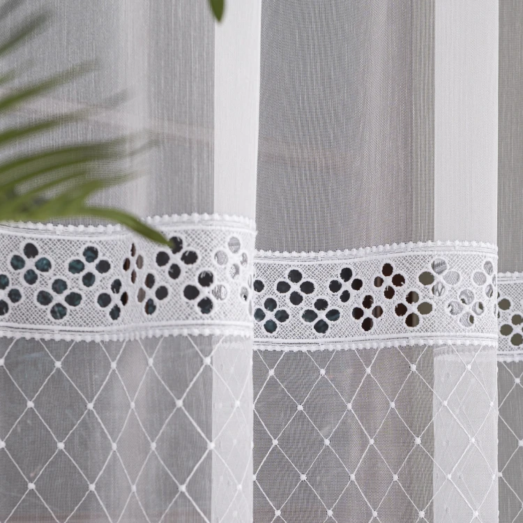 Firanka haftowana po całości, wysokość 285cm, kolor 001 biały FH0019/768/001/000285/1