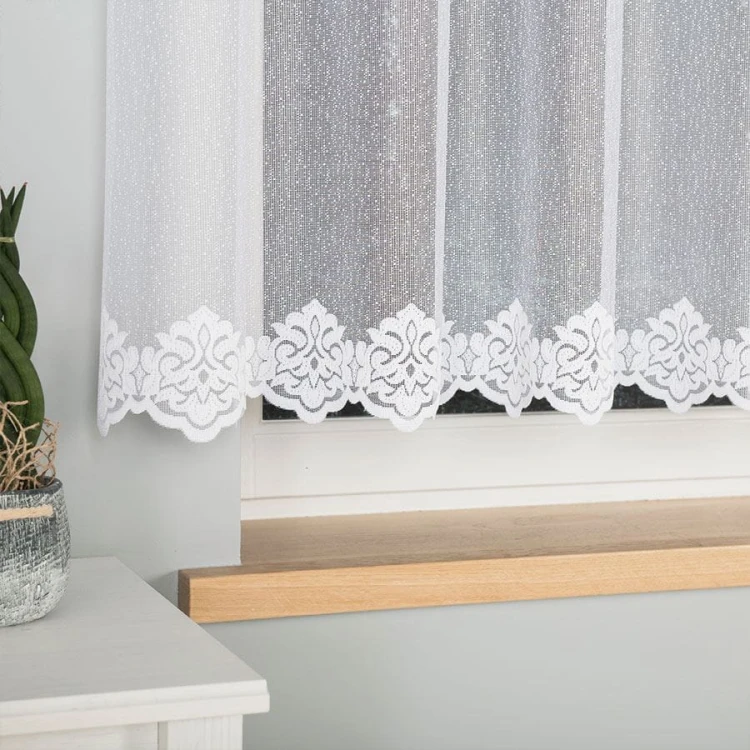 Firanka żakardowa ze wzorem na samym dole, wysokość 150cm, kolor biały