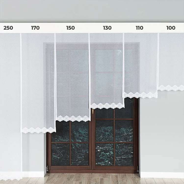 Firanka żakardowa ze wzorem na samym dole, wysokość 150cm, kolor biały