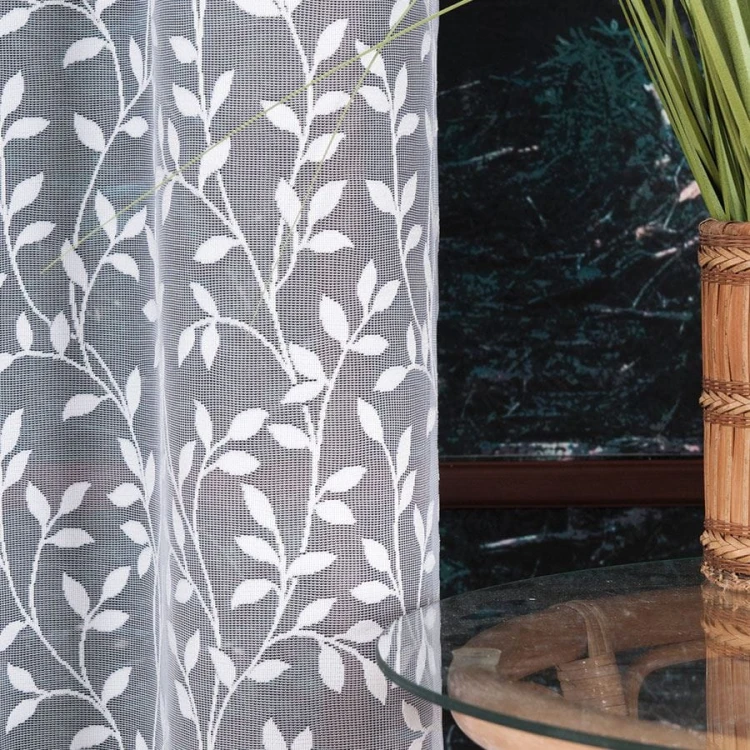 Firanka żakardowa ze wzorem, wysokość 220cm, kolor biały