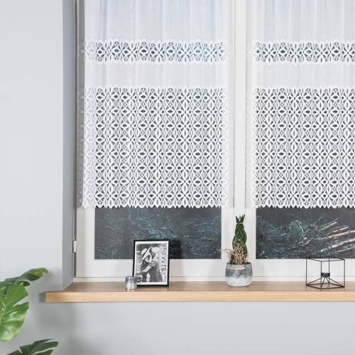 Firanka żakardowa ze wzorem pasowym, wysokość 110cm, kolor biały