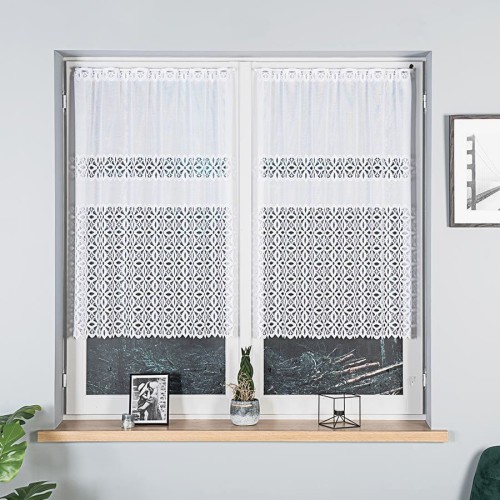 Firanka żakardowa ze wzorem pasowym, wysokość 110cm, kolor biały