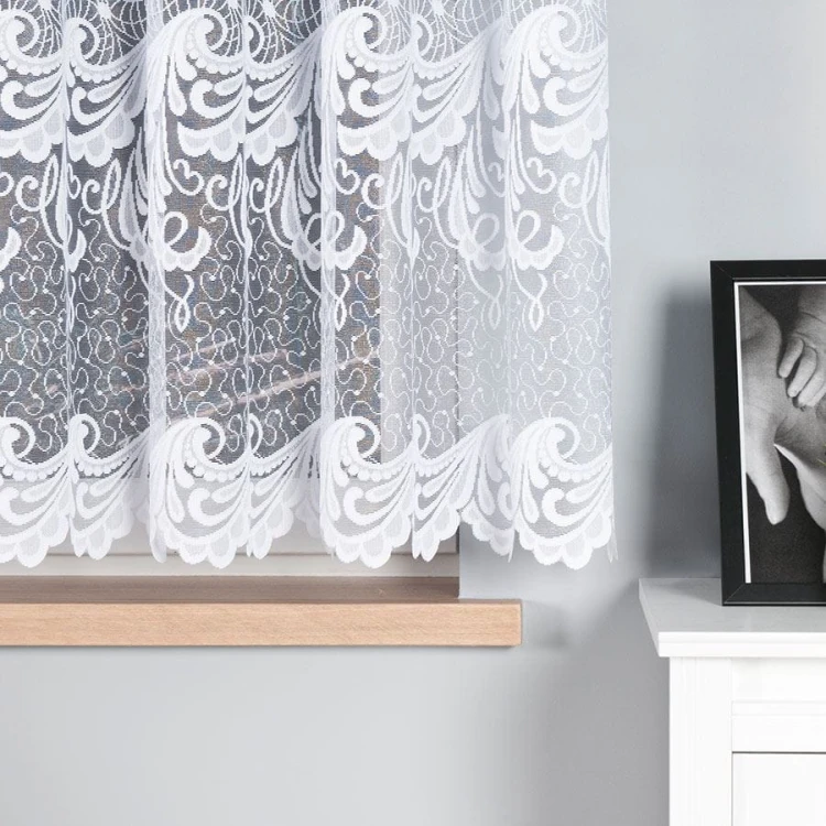 Firanka żakardowa ze wzorem pasowym, wysokość 160cm, kolor biały