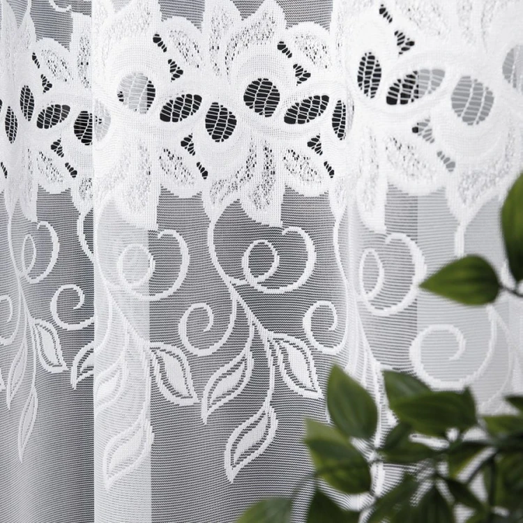 Firanka żakardowa ze wzorem pasowym, wysokość 200cm, kolor biały