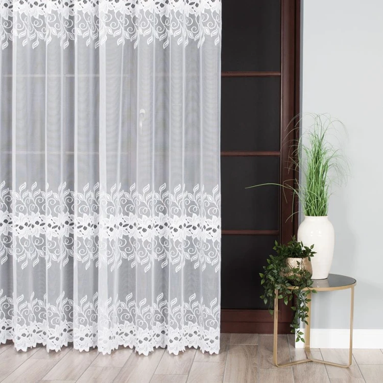 Firanka żakardowa ze wzorem pasowym, wysokość 250cm, kolor biały