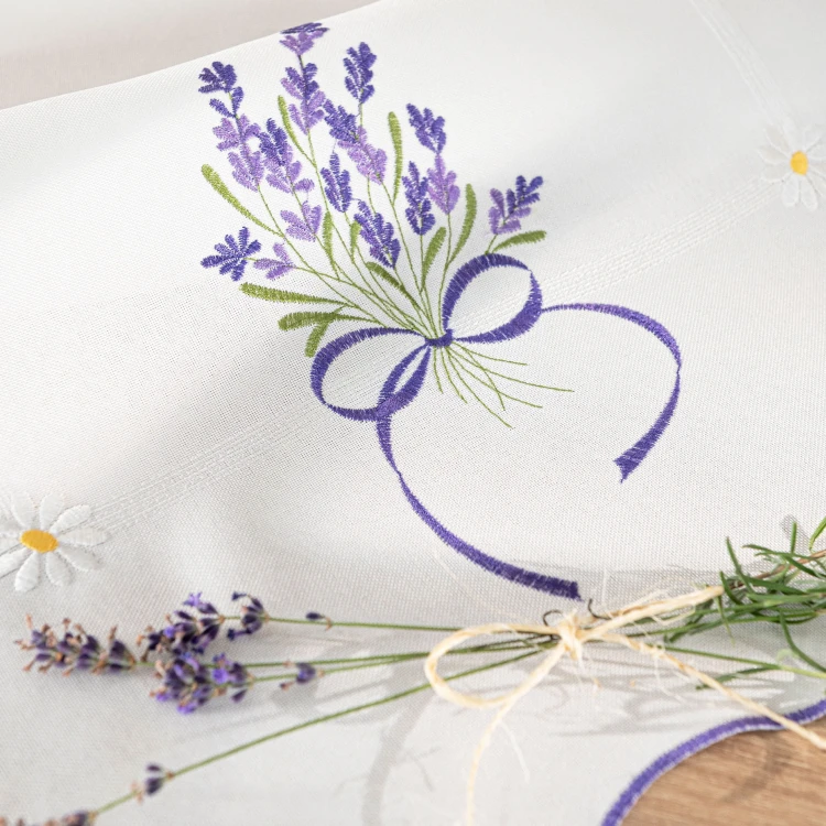 LAWENDOWA POLANA Bieżnik z haftem, szerokość 38cm x wysokość 140cm, kolor biały