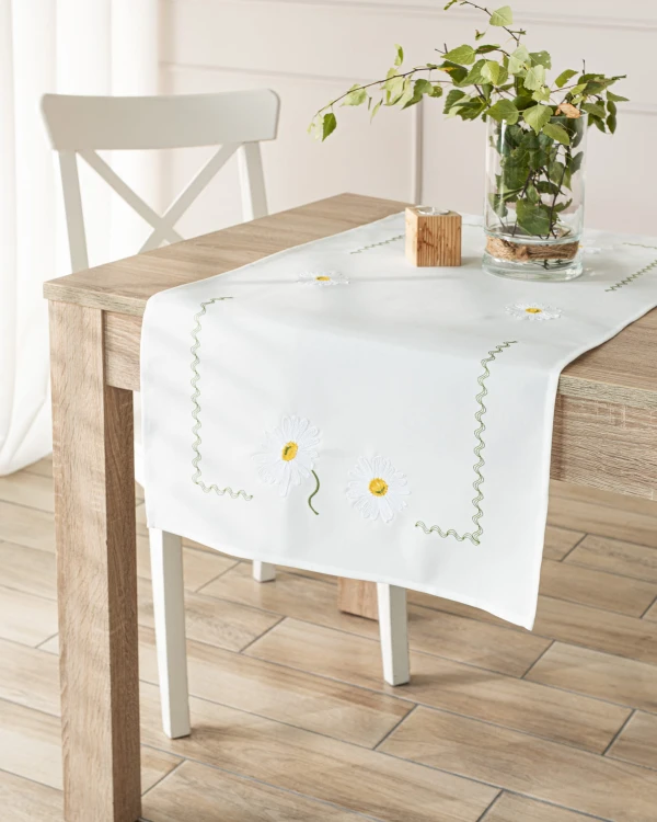SUMMER Bieżnik z haftem, szerokość 38cm x wysokość 160cm, kolor biały