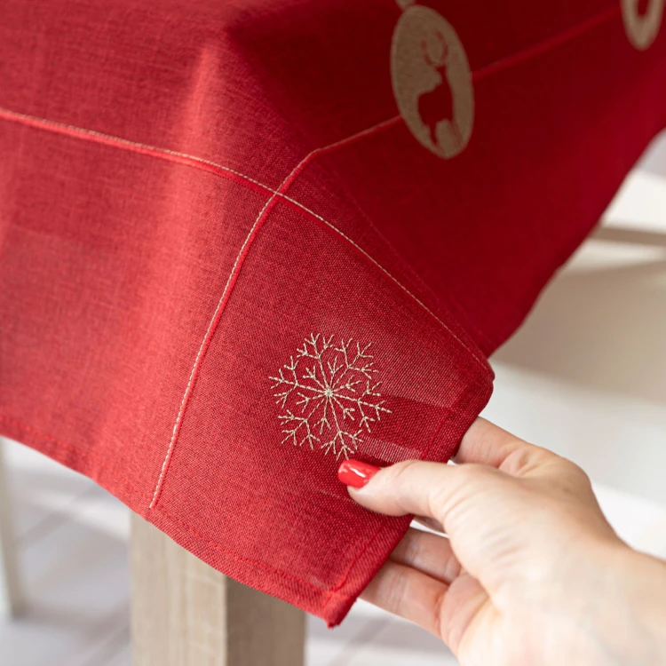 BŁYSZCZĄCY RENIFER Bieżnik z haftem, szerokość 40cm x wysokość 140cm, kolor czerwony