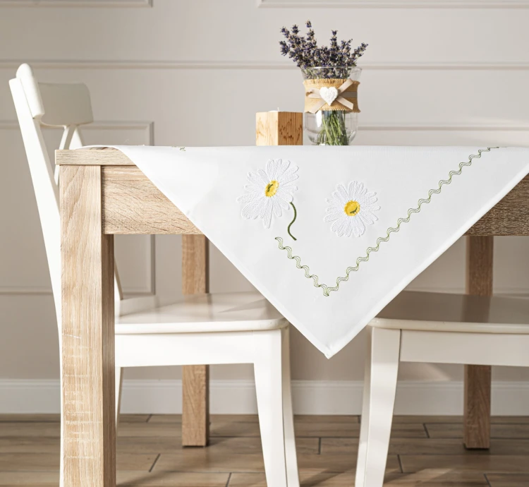 SUMMER Serweta z haftem, szerokość 85cm x wysokość 85cm, kolor biały