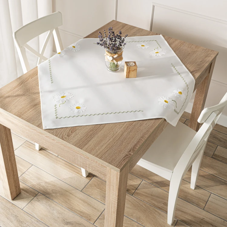 SUMMER Serweta z haftem, szerokość 85cm x wysokość 85cm, kolor biały