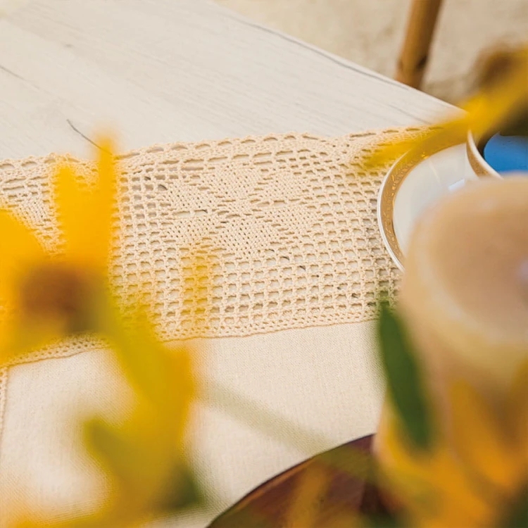 RACHELA Serweta z ażurem, szerokość 85 x wysokość 85cm, kolor  kremowy